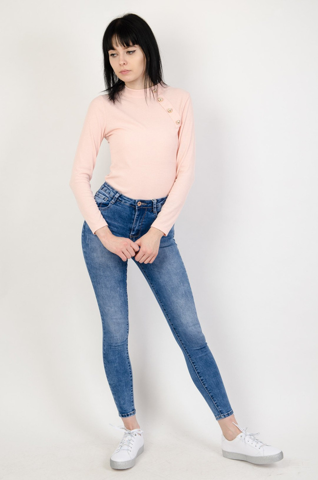  Różowa bluzka prążkowana ze złotymi guzikami