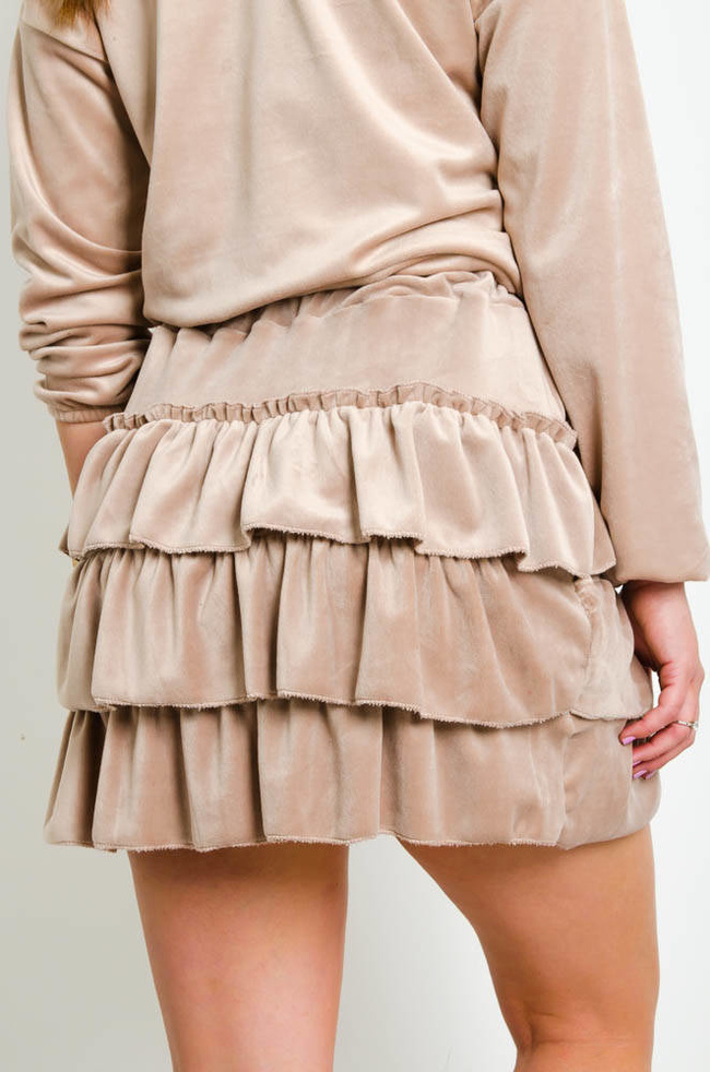 BEŻOWA WELUROWA SPÓDNICA Z FALBANAMI