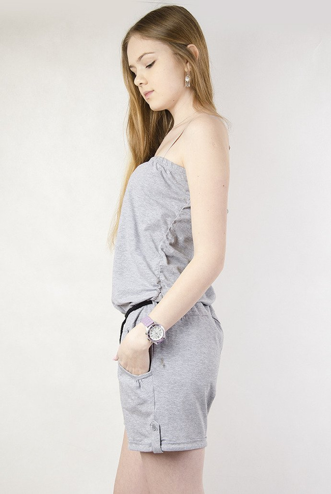 Jasno-szary kombinezon ze sznurkiem