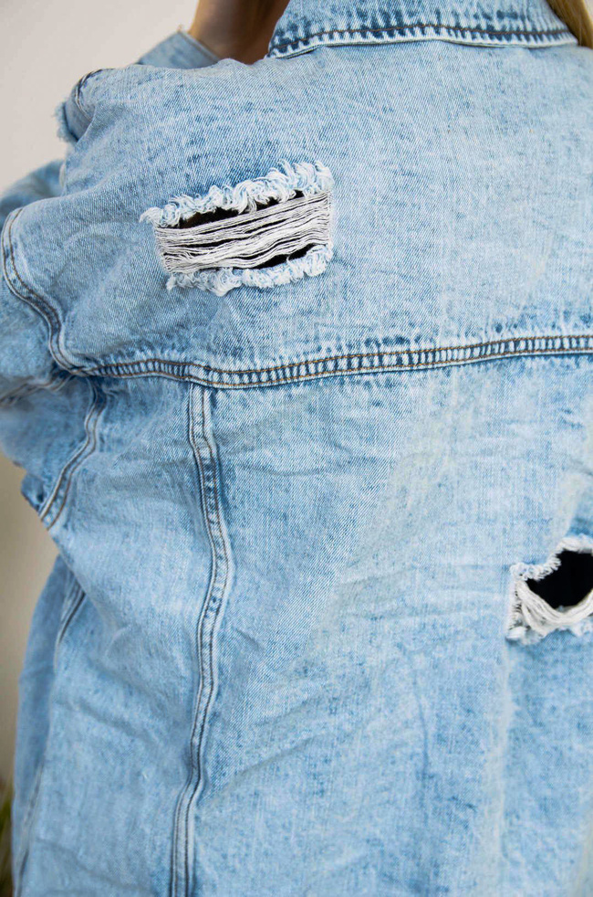 DŁUGA KURTKA JEANSOWA Z PRZETARCIAMI ( DUŻE ROZMIARY M-3XL )