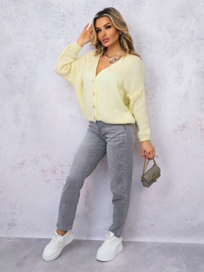 LUŹNY SWETER ZE ZŁOTYMI GUZIKAMI- ŻÓŁTY