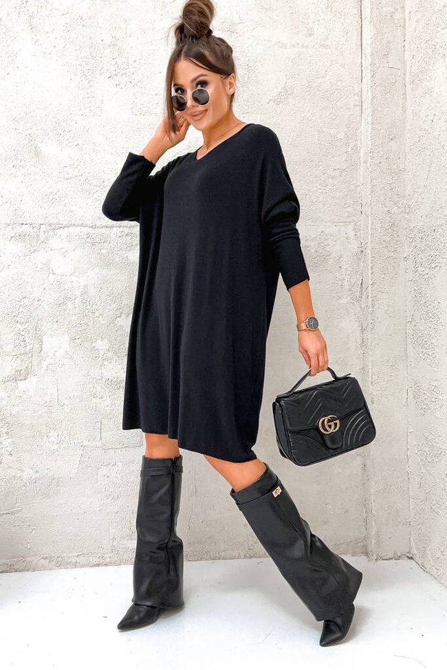 SUKIENKA MIDI OVERSIZE Z DEKOLTEM W SEREK- CZARNA
