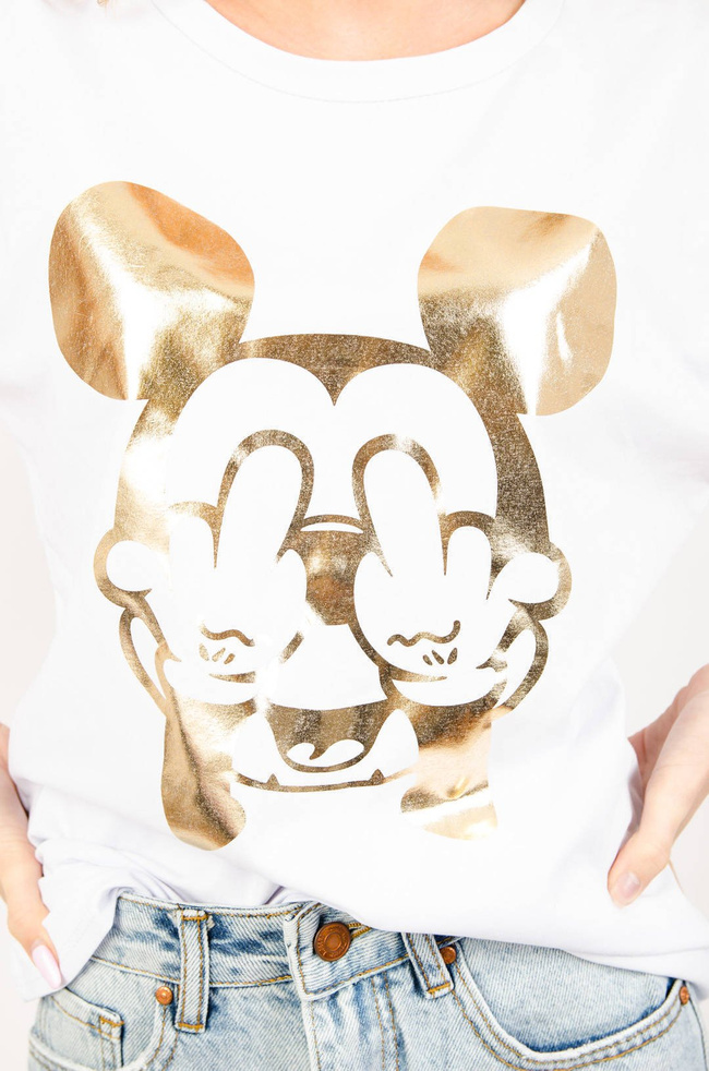 BAŁY T-SHIRT ZE ZŁOTYM NADRUKIEM