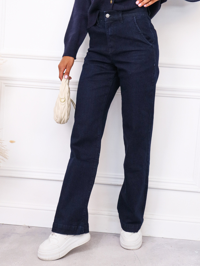 SPODNIE JEANSOWE Z SZEROKIMI NOGAWKAMI I IMITACJĄ KIESZENI Z TYŁU