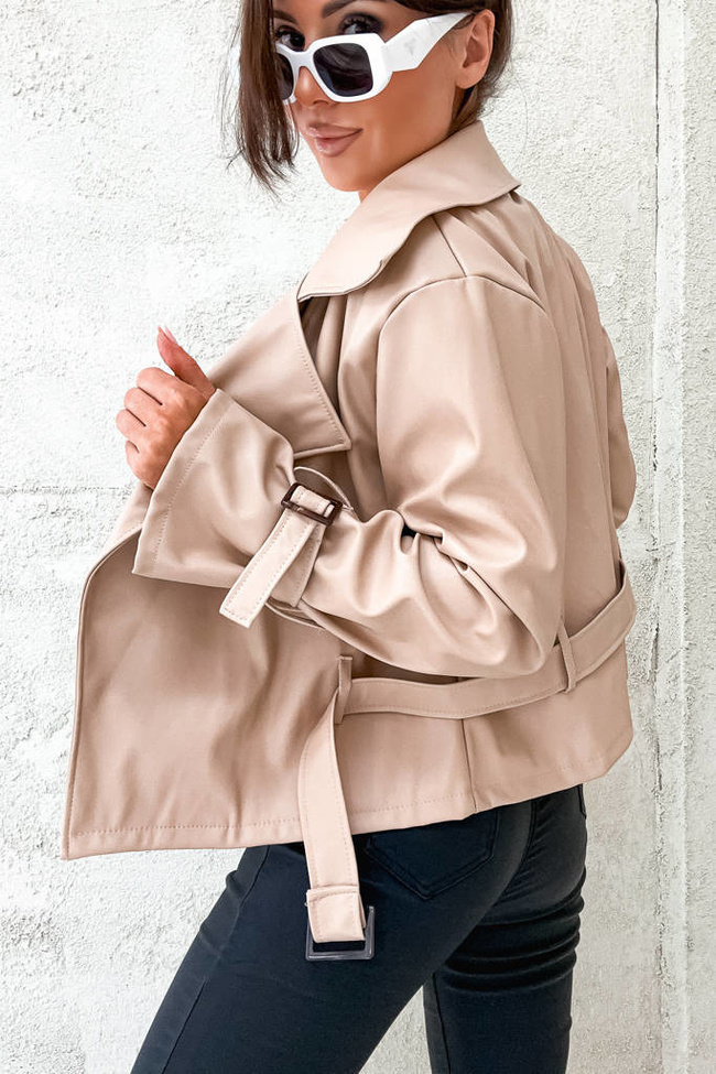 KRÓTKI TRENCZ RAMONESKA Z IMITACJI SKÓRY- BEŻOWY