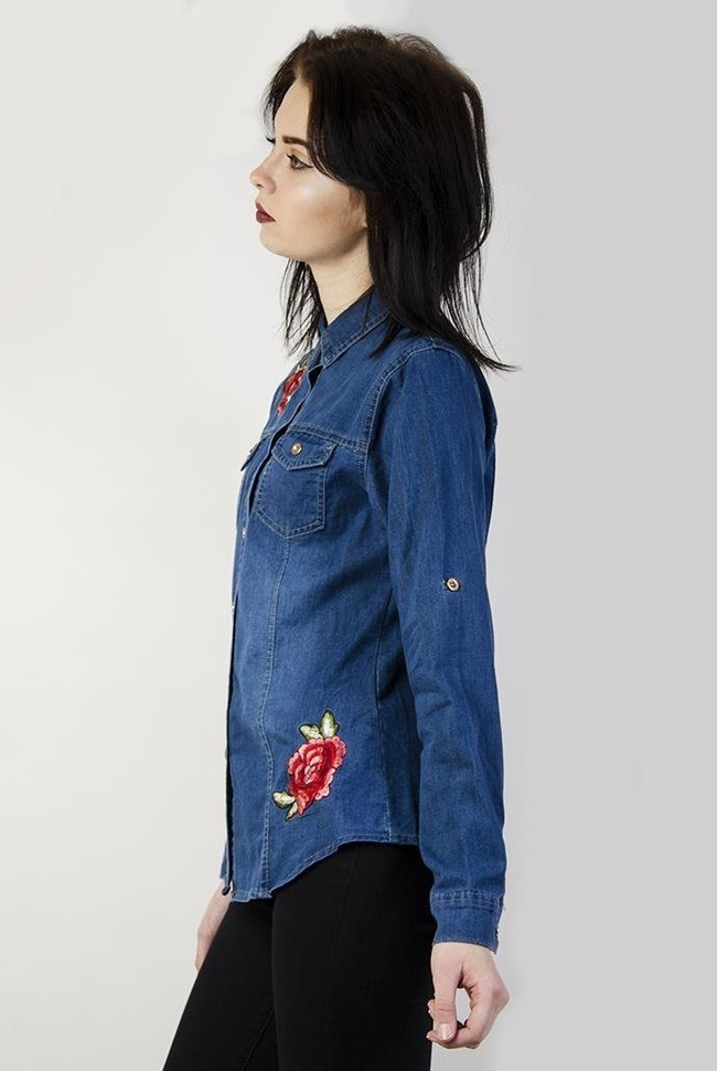 Koszula jeansowa z naszywkami różami