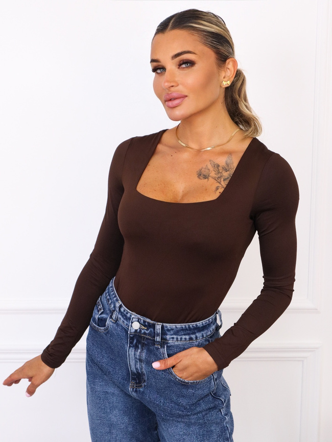 BODY Z KWADRATOWYM DEKOLTEM- CZEKOLADOWE