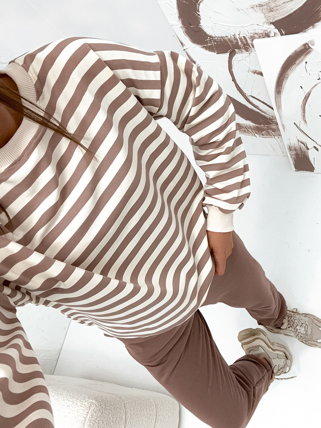 KOMPLET DRESOWY BLUZA W PASKI+ SPODNIE- CAPPUCCINO