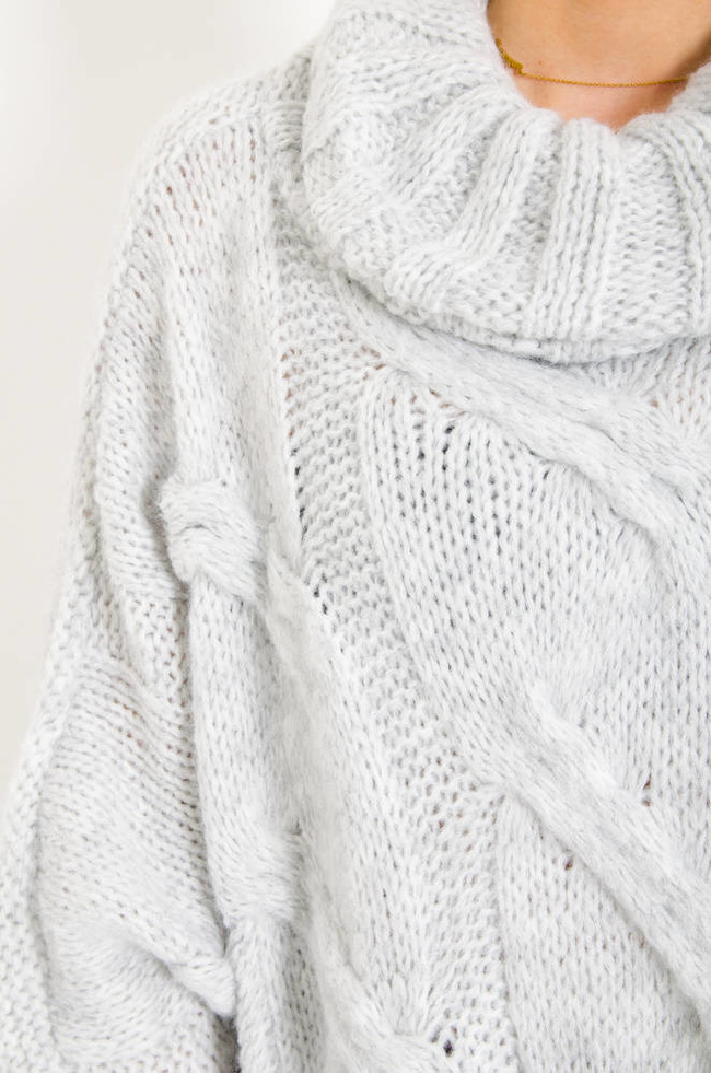 SZARY ASYMETRYCZNY SWETER- NIETOPERZ