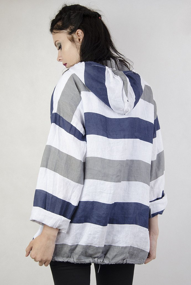 Narzutka w paski z zamkiem