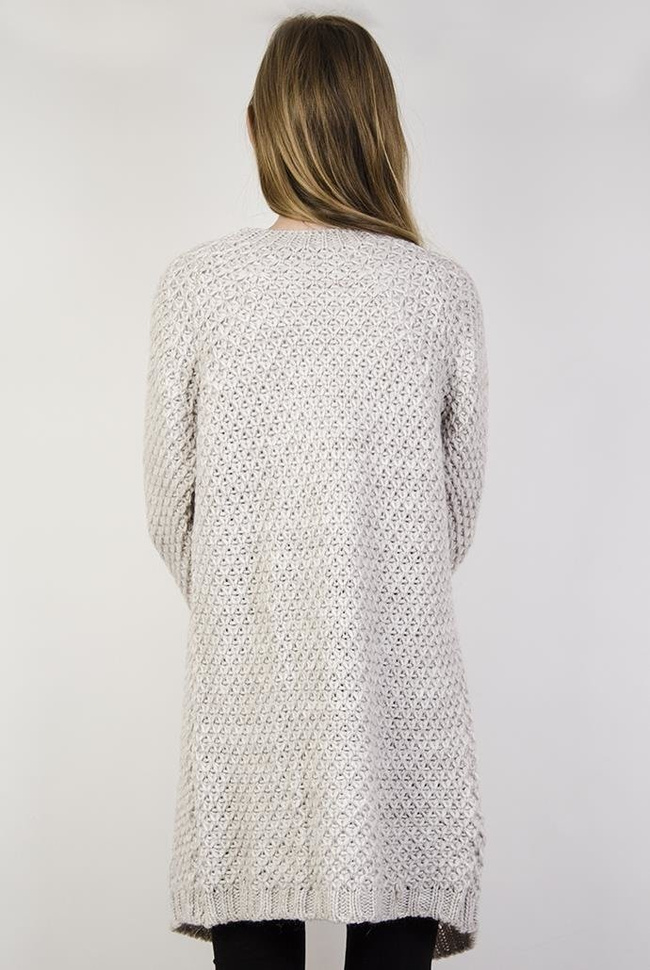 Beżowy sweter typu kardigan z dzianiny