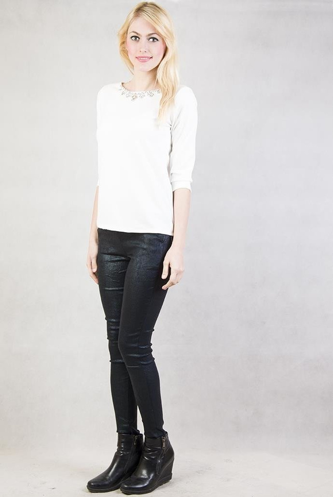 Biała bluzka z cyrkoniami