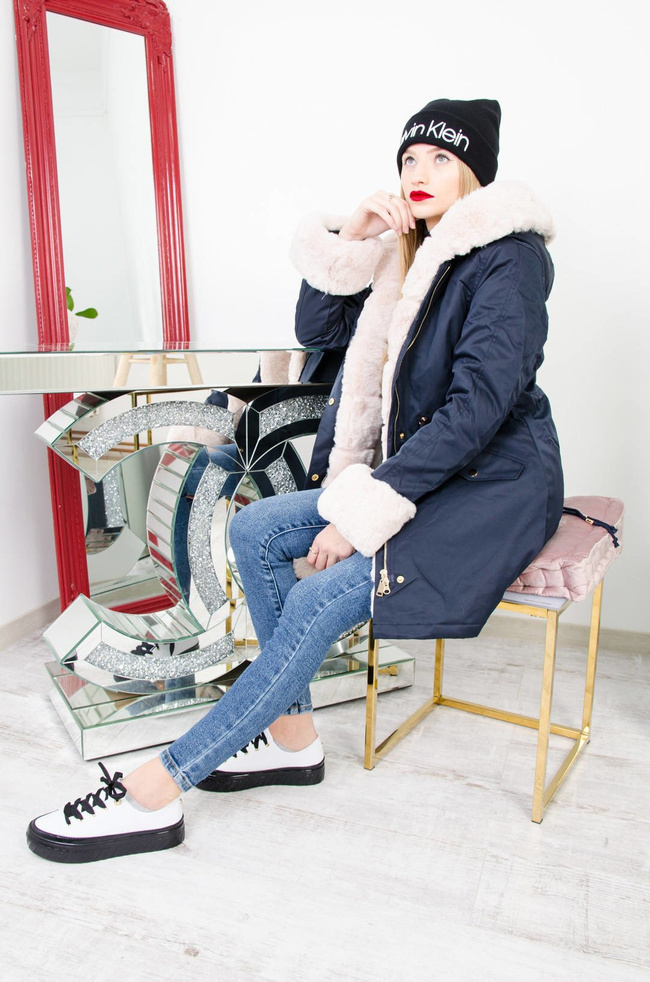 GRANATOWA ZIMOWA KURTKA PARKA Z BEŻOWYM FUTERKIEM-OCIEPLANA