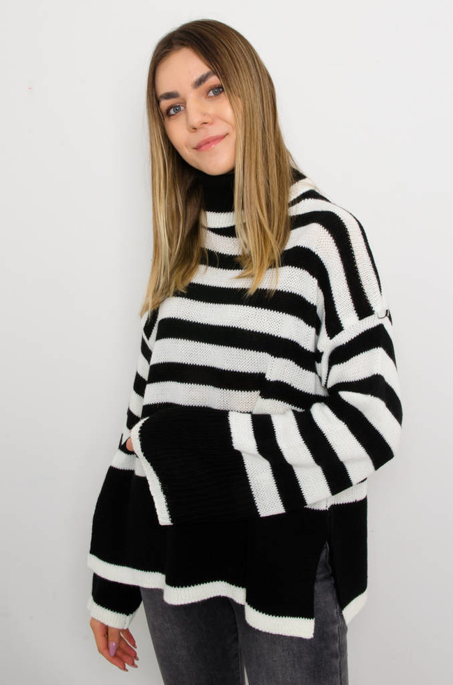 SWETER W PASKI Z ROZCIĘCIAMI- GOLF 