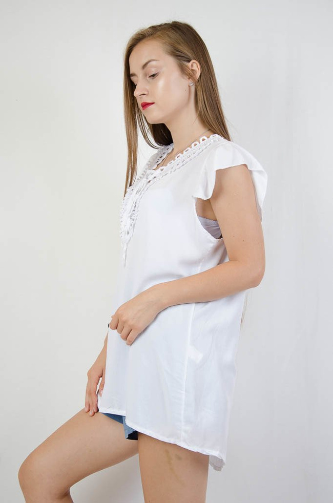 BIAŁA BLUZKA AŻUROWY DEKOLT