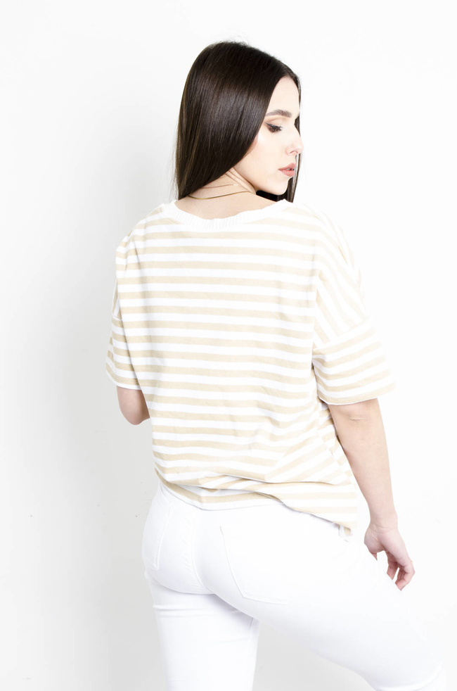 T-SHIRT BIAŁO-BEŻOWY W PASKI Z SERDUSZKIEM 