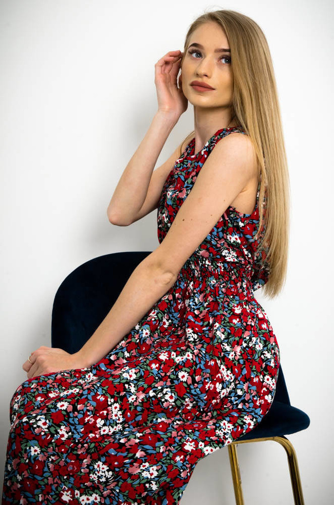 KWIECISTA DŁUGA SUKIENKA Z KOPERTOWYM DEKOLTEM