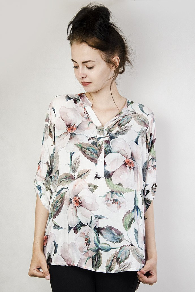 Koszula w kwiatowy wzór, z guzikami