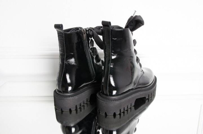 WIĄZANE BOTKI VENEZIA BVB2701