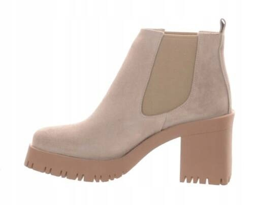 BOTKI NA OBCASIE VENEZIA