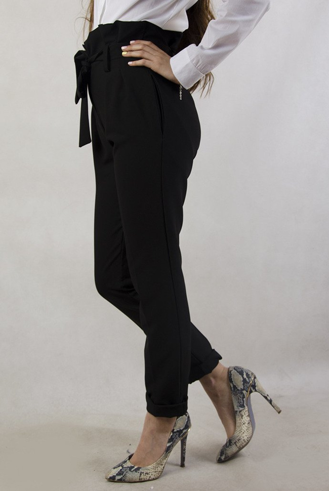 Czarne eleganckie spodnie z wysokim stanem