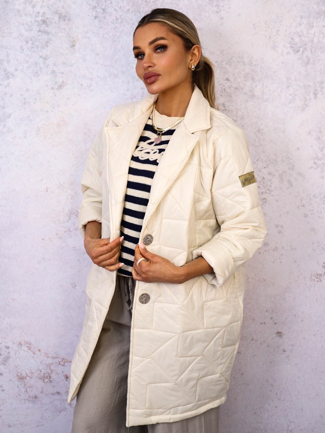 PIKOWANY PŁASZCZ ZAPINANY NA ZŁOTE GUZIKI- ECRU