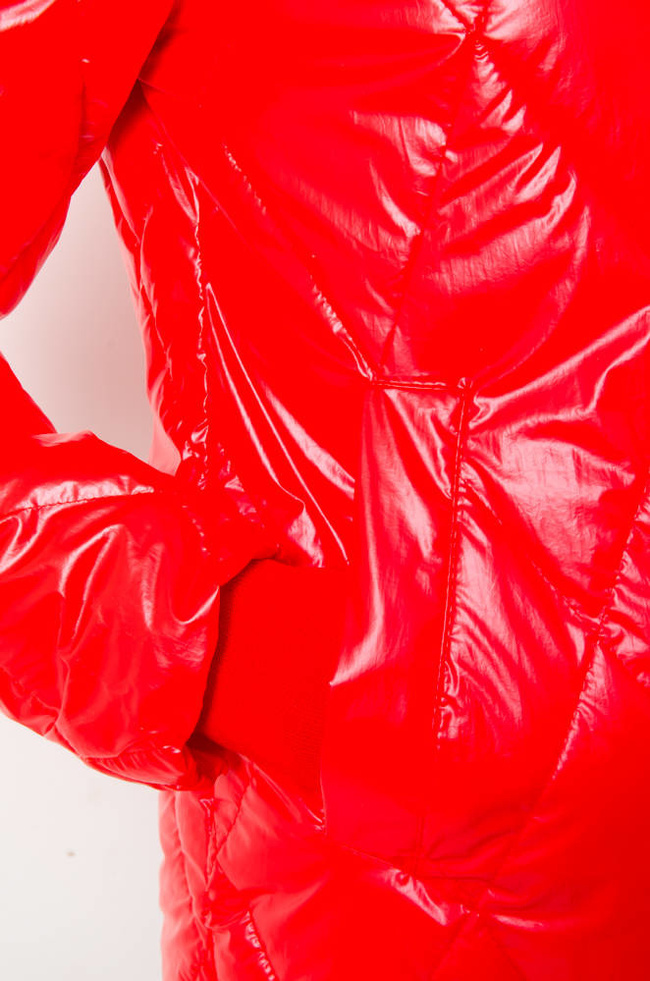 KURTKA PRZEJŚCIOWA PIKOWANA Z KAPTUREM - CZERWONA