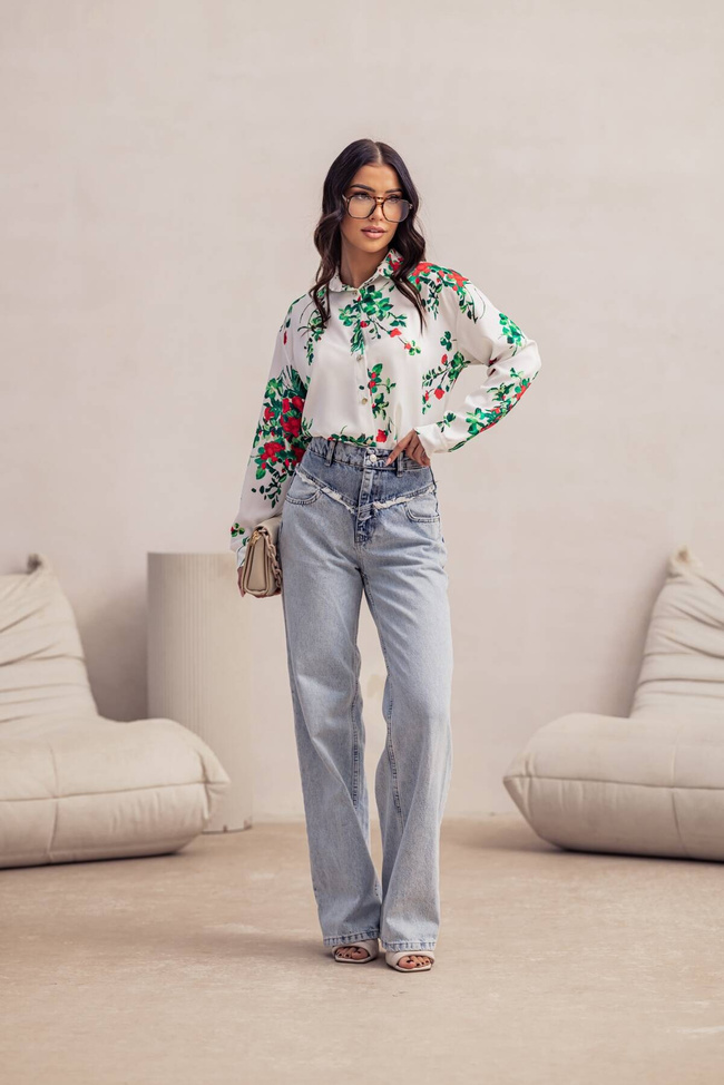 KOSZULA ZAPINANA NA GUZIKI W KWIECISTY WZÓR- BIAŁA