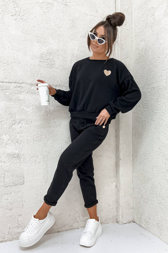 BLUZKA OVERSIZE W PRĄŻKI Z SERCEM- CZARNA