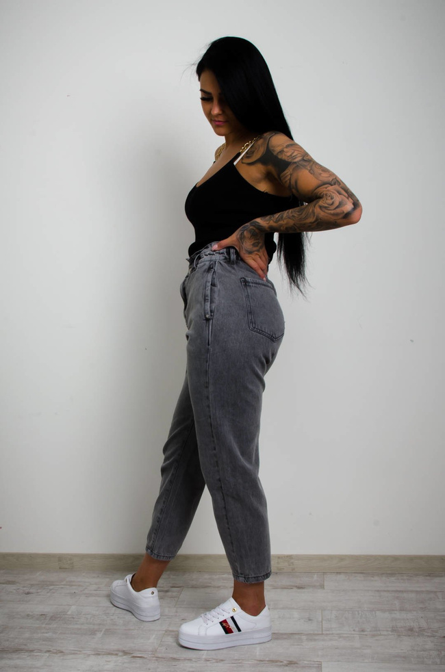 SZARE JEANSY MOM FIT Z GUMKĄ W PASIE-WYSOKI STAN