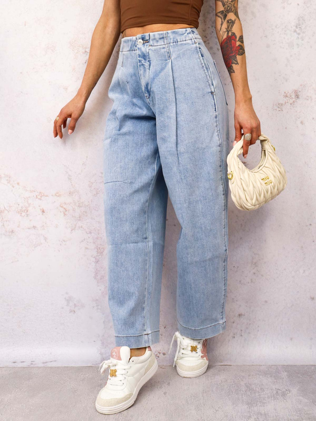 SPODNIE JEANSOWE MOM FIT- JASNY JEANS