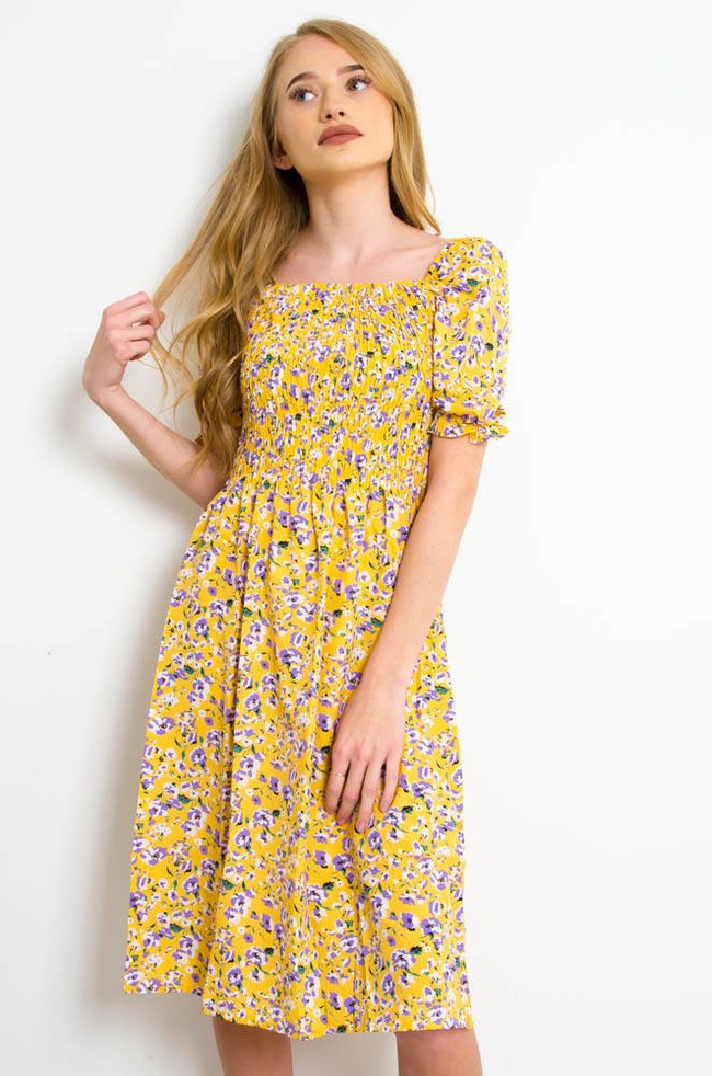 ŻÓŁTA SUKIENKA Z BUFKAMI W DROBNE FIOLETOWE KWIATY