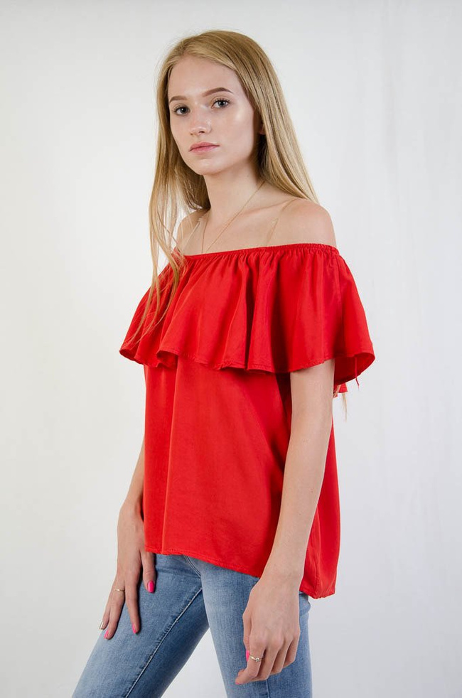 Czerwona bluzka hiszpanka