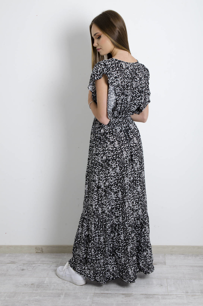 SUKIENKA MAXI W KWIATKI Z FALBANAMI PRZY RĘKAWACH- CZARNA