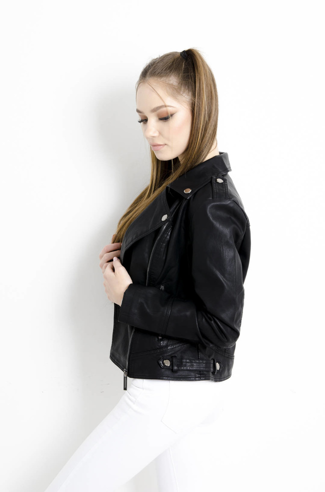 KURTKA RAMONESKA Z IMITACJI SKÓRY - CZARNA 