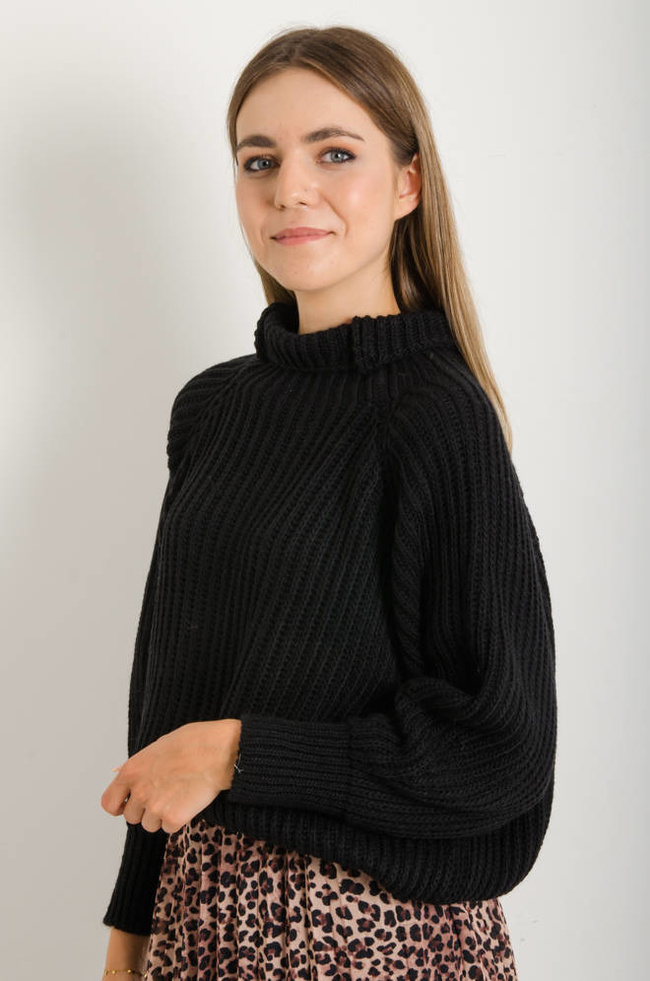 SWETER OVERSIZE Z GOLFEM- CZARNY