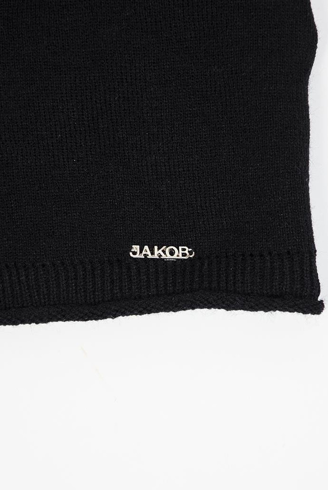 Czarna czapka, podszyta z tyłu