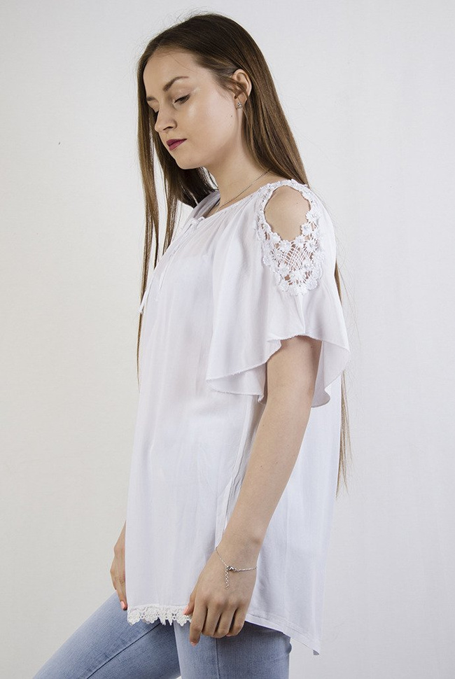 Biała bluzka z ażurem na dole