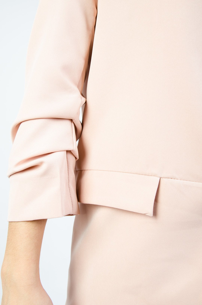 JASNO-RÓŻOWA MARYNARKA Z MARSZCZENIEM NA RĘKAWACH