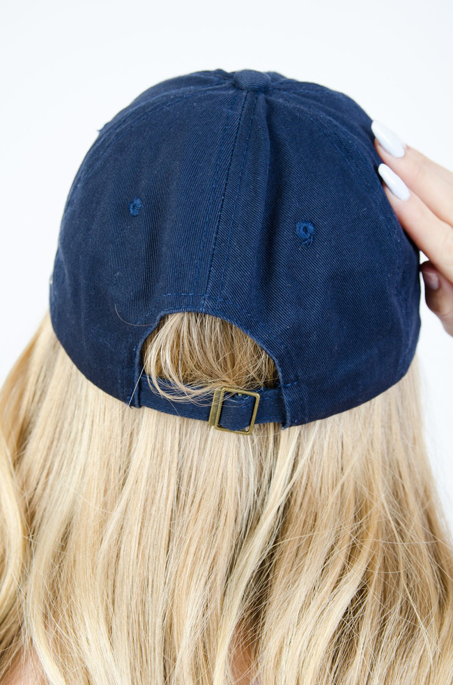 GRANATOWA CZAPKA Z DASZKIEM "CANADA"