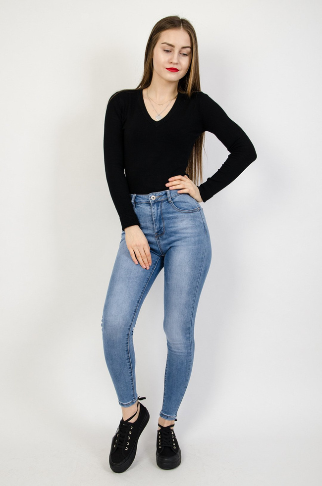 Jasne spodnie jeansowe,delikatnie cieniowane