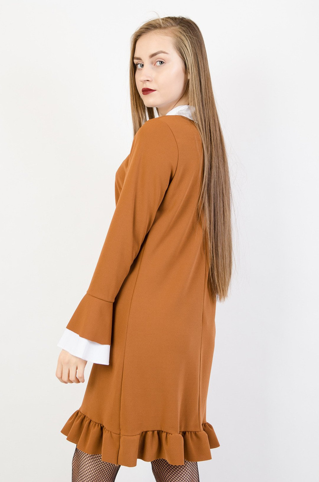 Brązowa elegancka sukienka z kołnierzem 