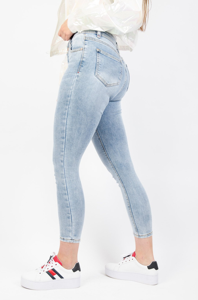 JASNE SPODNIE JEANSOWE Z WYSOKIM STANEM