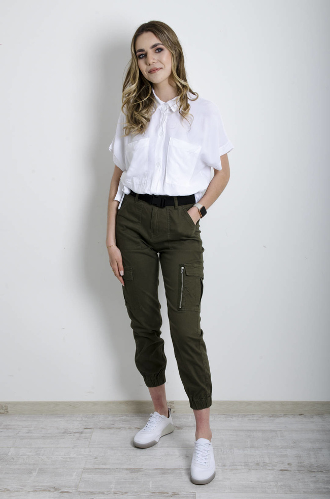 KOSZULA WIĄZANA Z KIESZENIAMI - BIAŁA