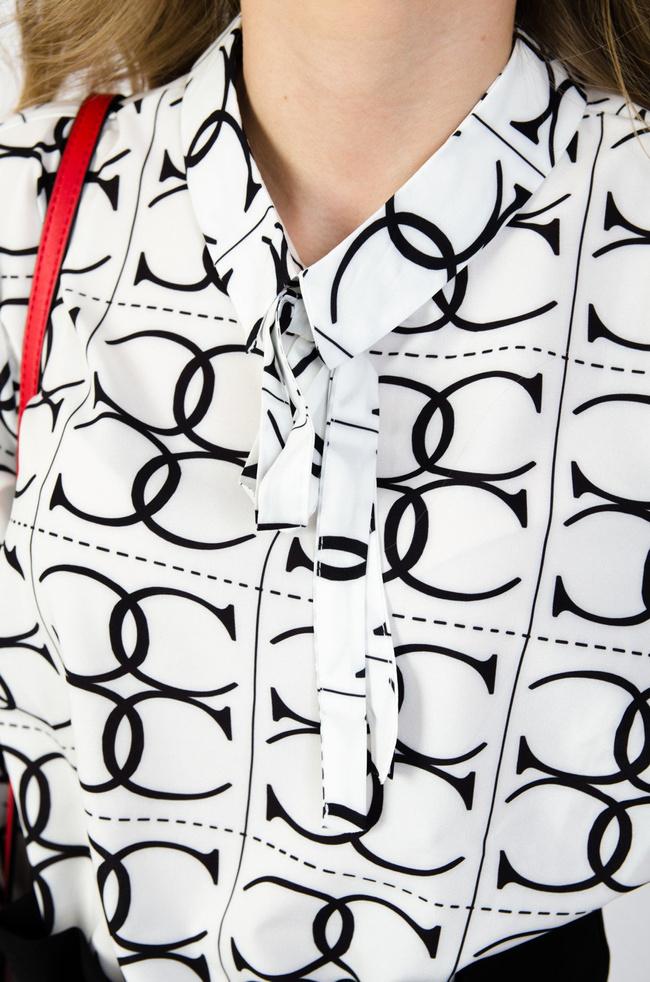 BIAŁA BLUZKA Z KOŁNIERZEM WIĄZANA PRZY SZYI