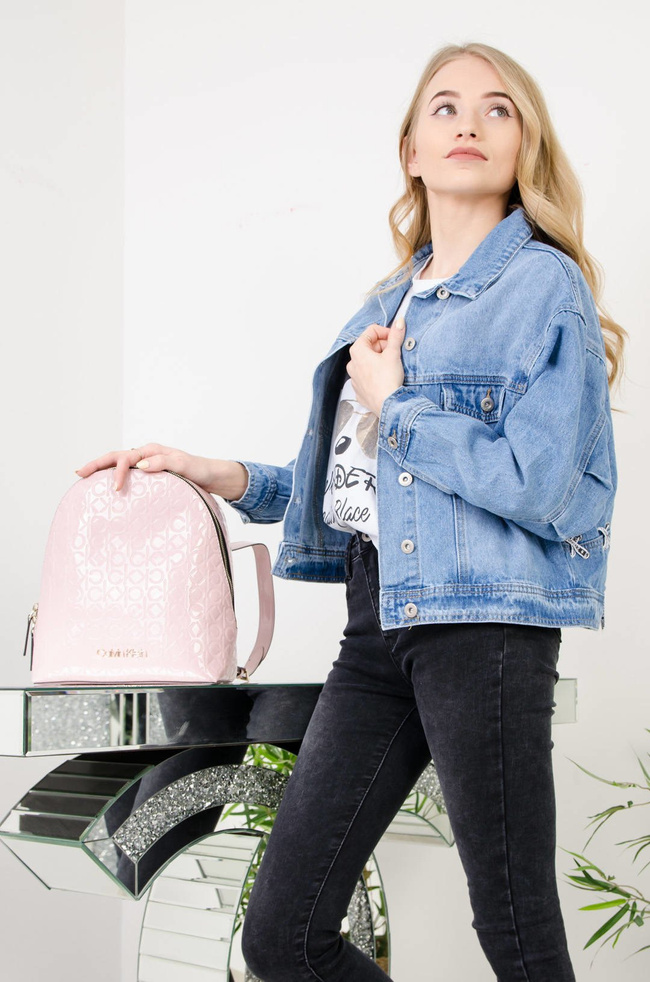 NIEBIESKA KURTKA JEANSOWA Z APLIKACJĄ MISIA