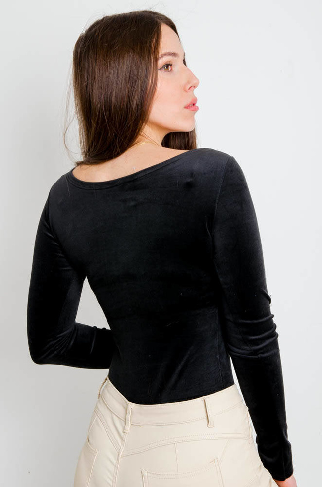 CZARNE WELUROWE BODY Z ŁAŃCUSZKIEM 