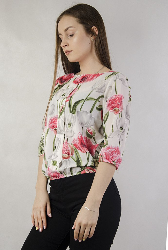 Biała bluzka z gumką w pasie