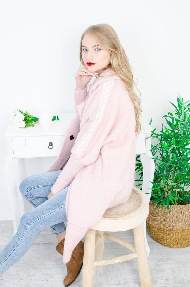 RÓŻOWA NARZUTA PŁASZCZ ALPAKA- JESIEŃ