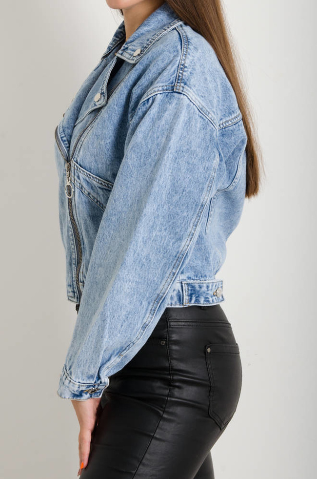 KURTKA JEANSOWA RAMONESKA Z OZDOBNYMI NASZYWKAMI 